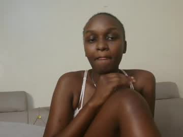 Sexxymaya25 May 12, 2025 Chaturbate stream image