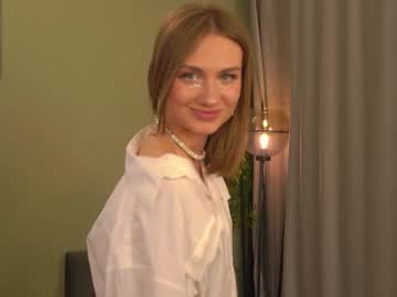 Lonelytati May 12, 2025 Chaturbate stream image