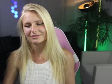 Crystal_Blond May 12, 2025 Chaturbate stream image
