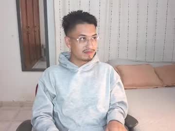 Omy___ May 12, 2025 Chaturbate stream image