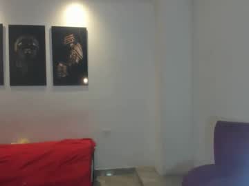 Yissefemme May 12, 2025 Chaturbate stream image