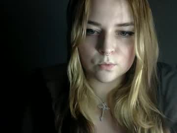 Thaliadoll02 May 13, 2025 Chaturbate stream image