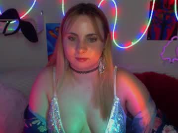 Marrykiss33 May 13, 2025 Chaturbate stream image