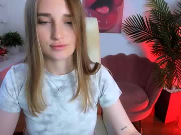 _Darcy___ May 13, 2025 Chaturbate stream image