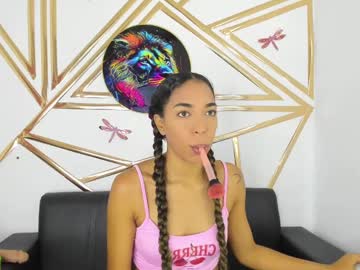 Dulce_Brown01 May 13, 2025 Chaturbate stream image