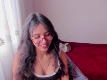 Aluna_0310 May 13, 2025 Chaturbate stream image