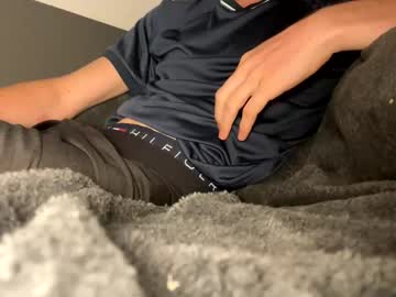 Antoinelebac001 May 13, 2025 Chaturbate stream image