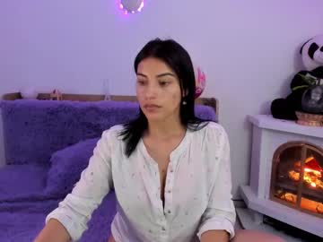 Lorenaa___ May 13, 2025 Chaturbate stream image