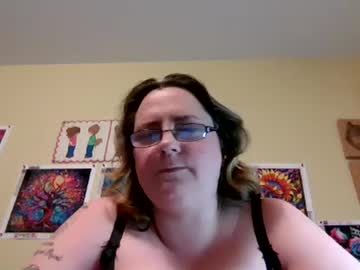Newfieocean401672 May 14, 2025 Chaturbate stream image