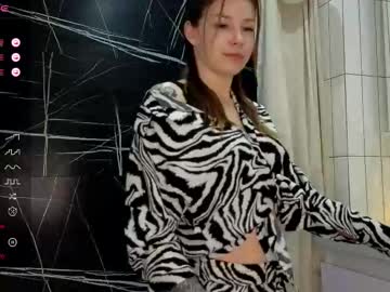 Kira_Tease May 14, 2025 Chaturbate stream image