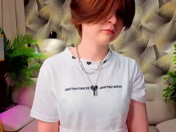 Elwineclutter May 14, 2025 Chaturbate stream image