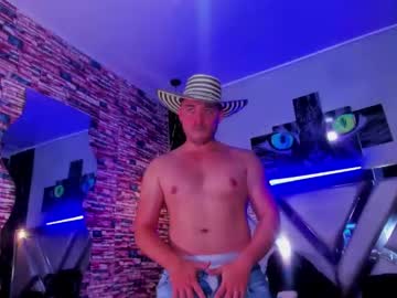 Roman_Mirando May 14, 2025 Chaturbate stream image