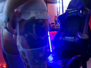 Emeraldscarlett May 14, 2025 Chaturbate stream image