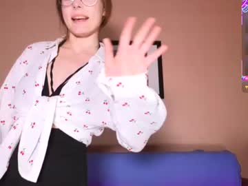 Little_Qeenoflove May 14, 2025 Chaturbate stream image