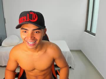 Andrew_Jonhes May 14, 2025 Chaturbate stream image
