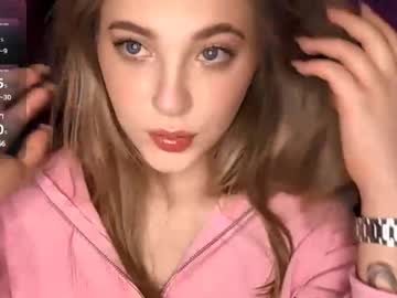 Dawnbluett May 14, 2025 Chaturbate stream image