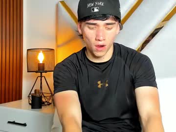 Logan_Whitee_ May 14, 2025 Chaturbate stream image