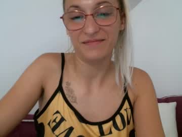 Beth240598 May 14, 2025 Chaturbate stream image