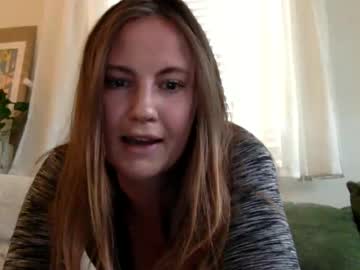 Pilea16012 May 15, 2025 Chaturbate stream image