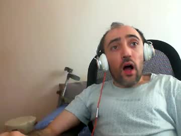 Bentish May 15, 2025 Chaturbate stream image