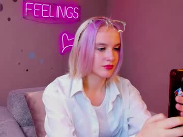 Carolin_Miller May 15, 2025 Chaturbate stream image
