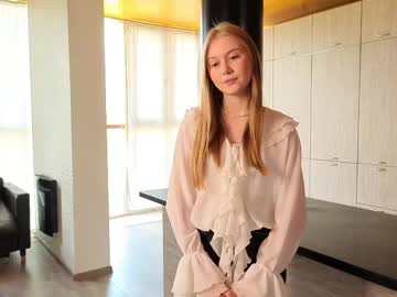 Love_Level_Up May 15, 2025 Chaturbate stream image