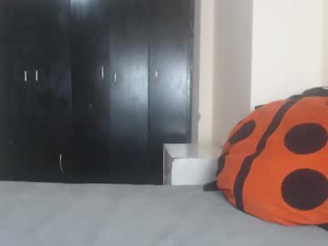 Nicollewalton May 16, 2025 Chaturbate stream image