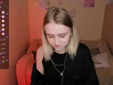 Justinahelen May 16, 2025 Chaturbate stream image
