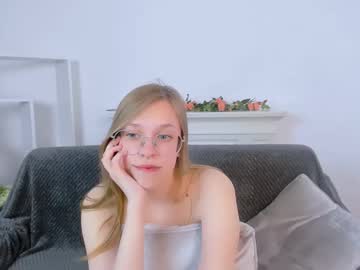 Layriantavee May 16, 2025 Chaturbate stream image