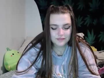 Carlyrae420 May 16, 2025 Chaturbate stream image