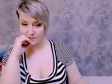 Djullia May 16, 2025 Chaturbate stream image