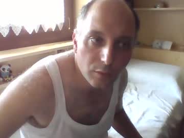 Gabrielegr22 May 16, 2025 Chaturbate stream image