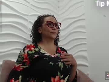 Evamills1 stream photo from May 16, 2025