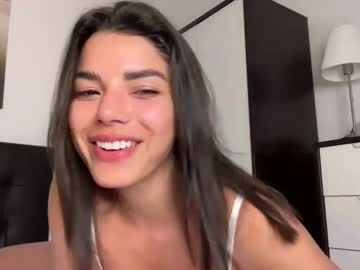 Lauralovexxox May 16, 2025 Chaturbate stream image