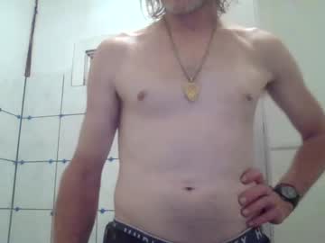 Lookatmyjunk1 May 17, 2025 Chaturbate stream image
