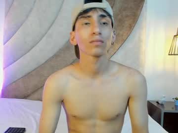 Bluee_Boy_ May 17, 2025 Chaturbate stream image
