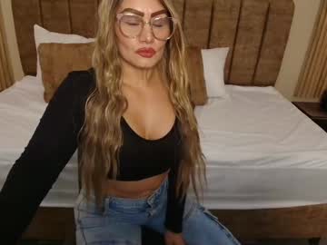 Candyfoxx_ May 17, 2025 Chaturbate stream image