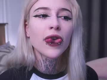 Fraulein_Mooon May 17, 2025 Chaturbate stream image