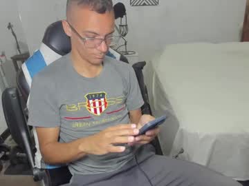 Guachin_New May 17, 2025 Chaturbate stream image