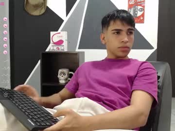 Zack_Xtreme May 17, 2025 Chaturbate stream image