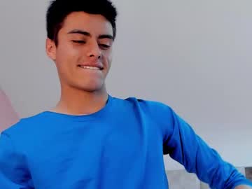 Velvet_Fenti May 17, 2025 Chaturbate stream image