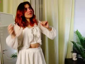 Flora_Florenzi May 17, 2025 Chaturbate stream image