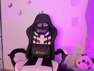 Maneelyc May 17, 2025 Chaturbate stream image