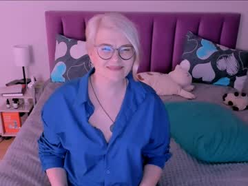 Sabrinamacmarren May 17, 2025 Chaturbate stream image