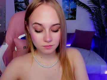 Liana_Bright May 18, 2025 Chaturbate stream image