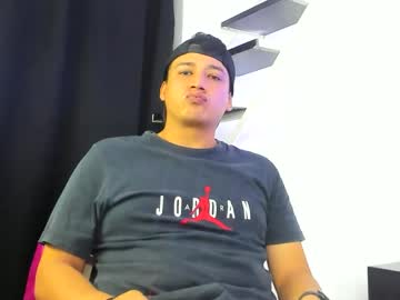 Brittan_Jef_Kinky May 18, 2025 Chaturbate stream image