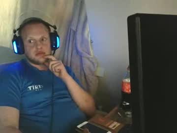 Monomike1988 May 18, 2025 Chaturbate stream image