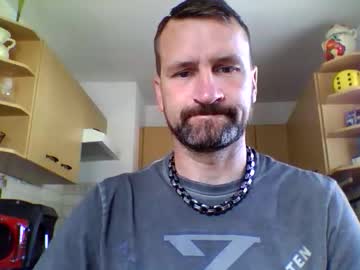 20x5cmgermanlongdong May 18, 2025 Chaturbate stream image