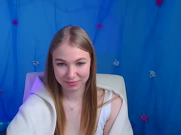 Emilia_Ilia May 18, 2025 Chaturbate stream image
