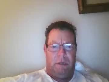 Goldenbear3111 May 18, 2025 Chaturbate stream image